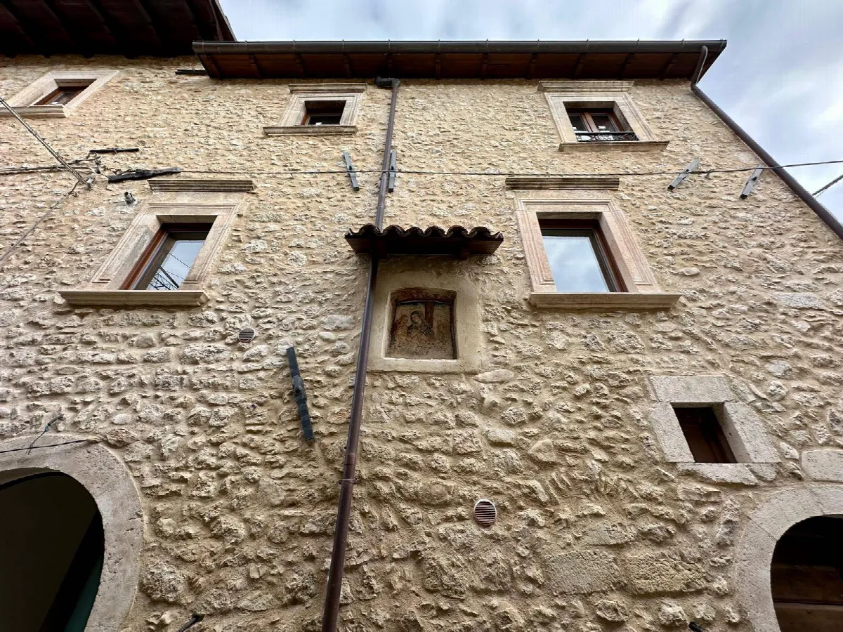 Appartamento in vendita a Prata d'Ansidonia, Prata D'Ansidonia - foto 1