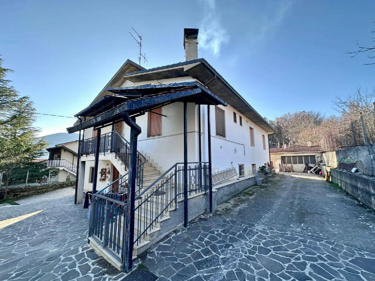 Appartamento in vendita a L'Aquila, Sassa - foto 2