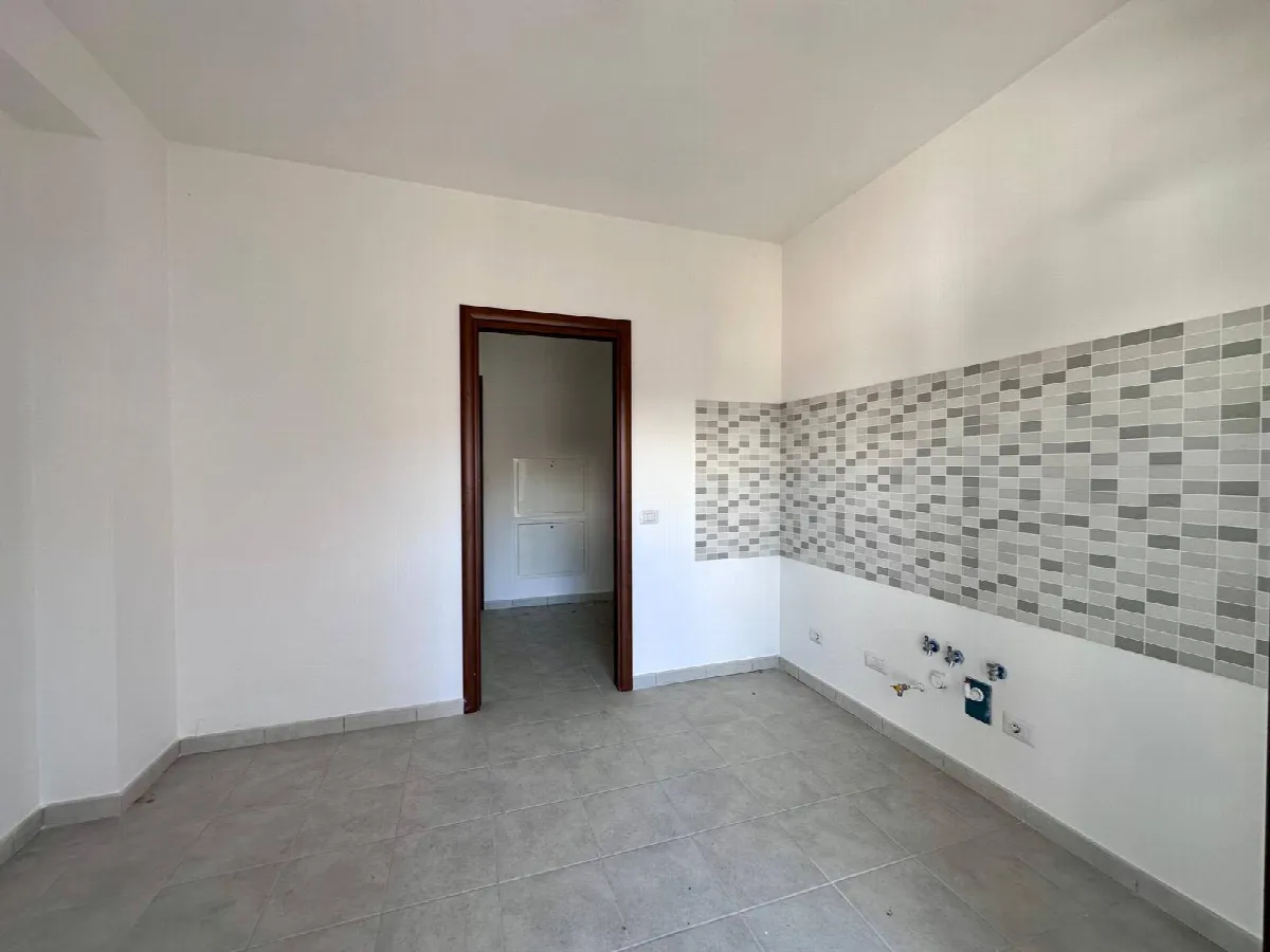 Appartamento in vendita a L'Aquila, Zona Della Rivera - foto 5