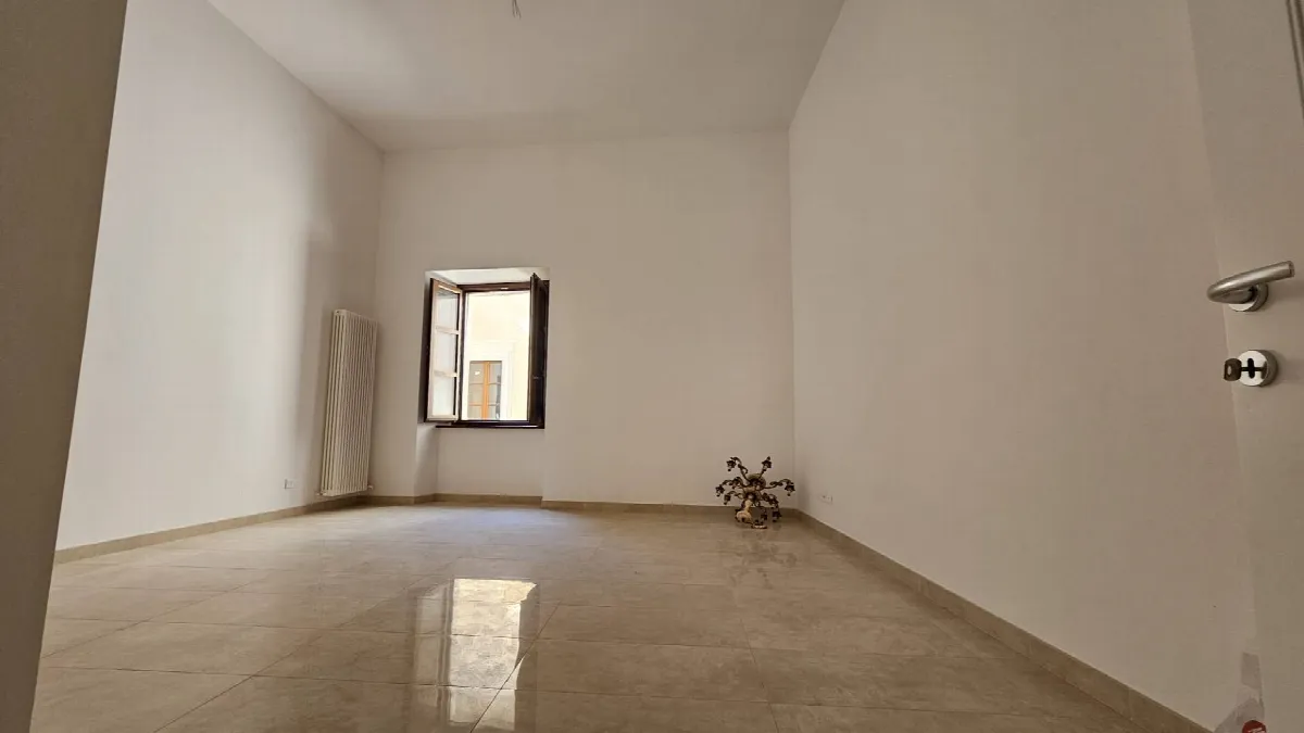Appartamento in vendita a L'Aquila, Centro storico - foto 5