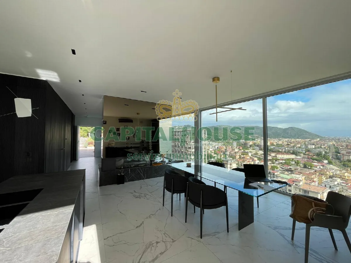 Appartamento in vendita a Salerno, Centro - foto 1