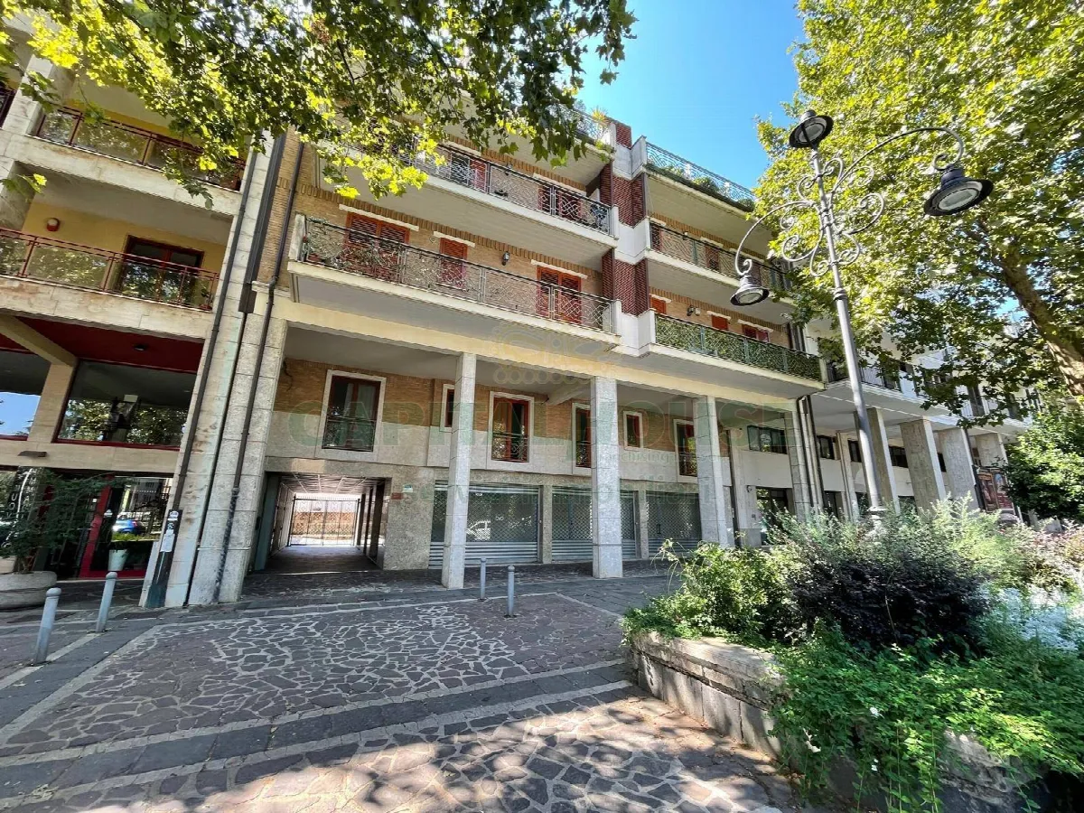 Appartamento in vendita a Avellino, Centro - foto 2