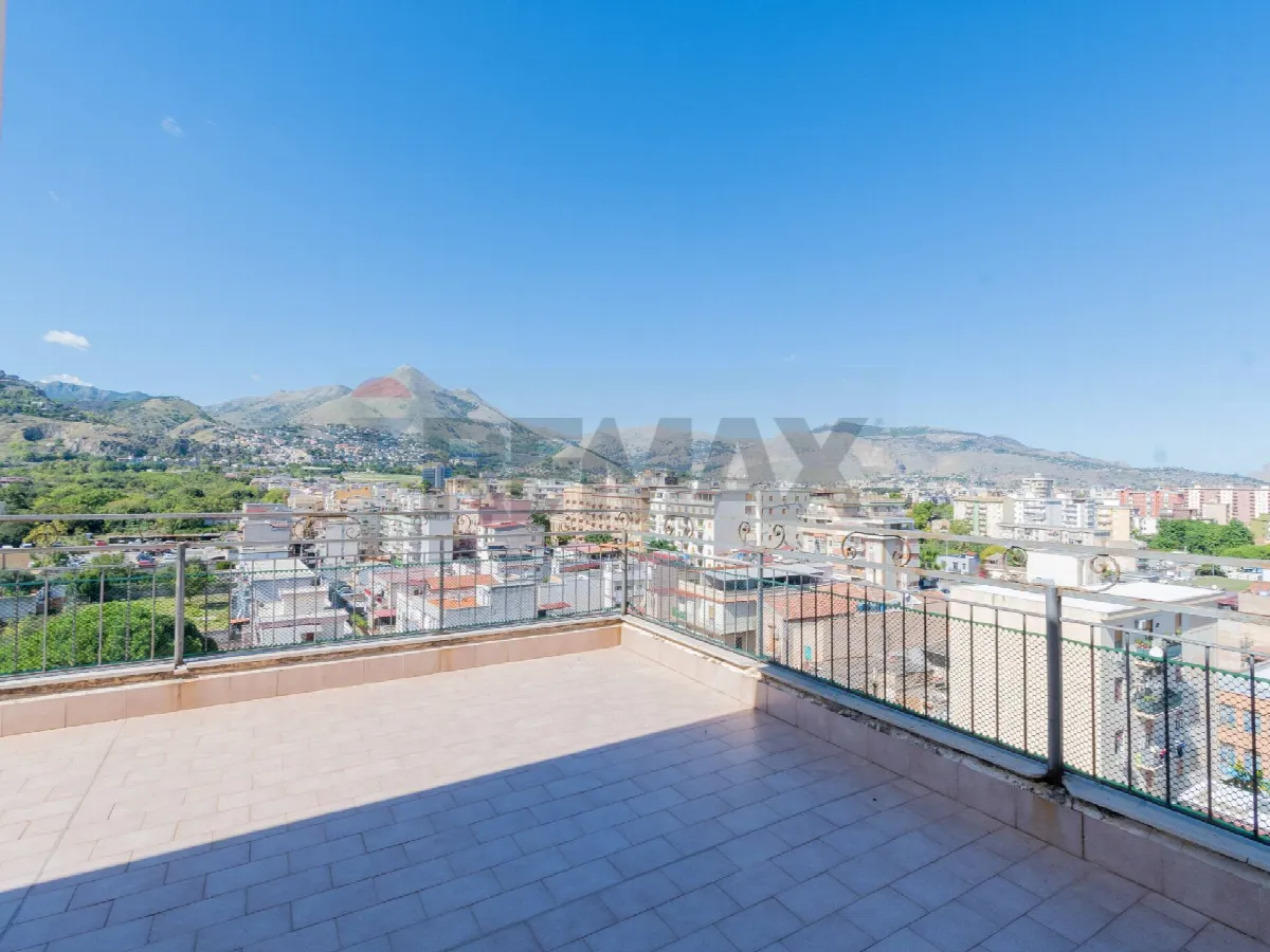 Attico/Mansarda in vendita a Palermo, Pitrè - foto 1