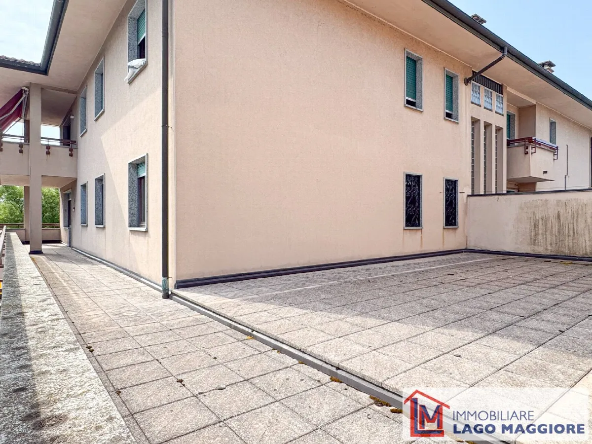 Appartamento in vendita a Cocquio-Trevisago - foto 1