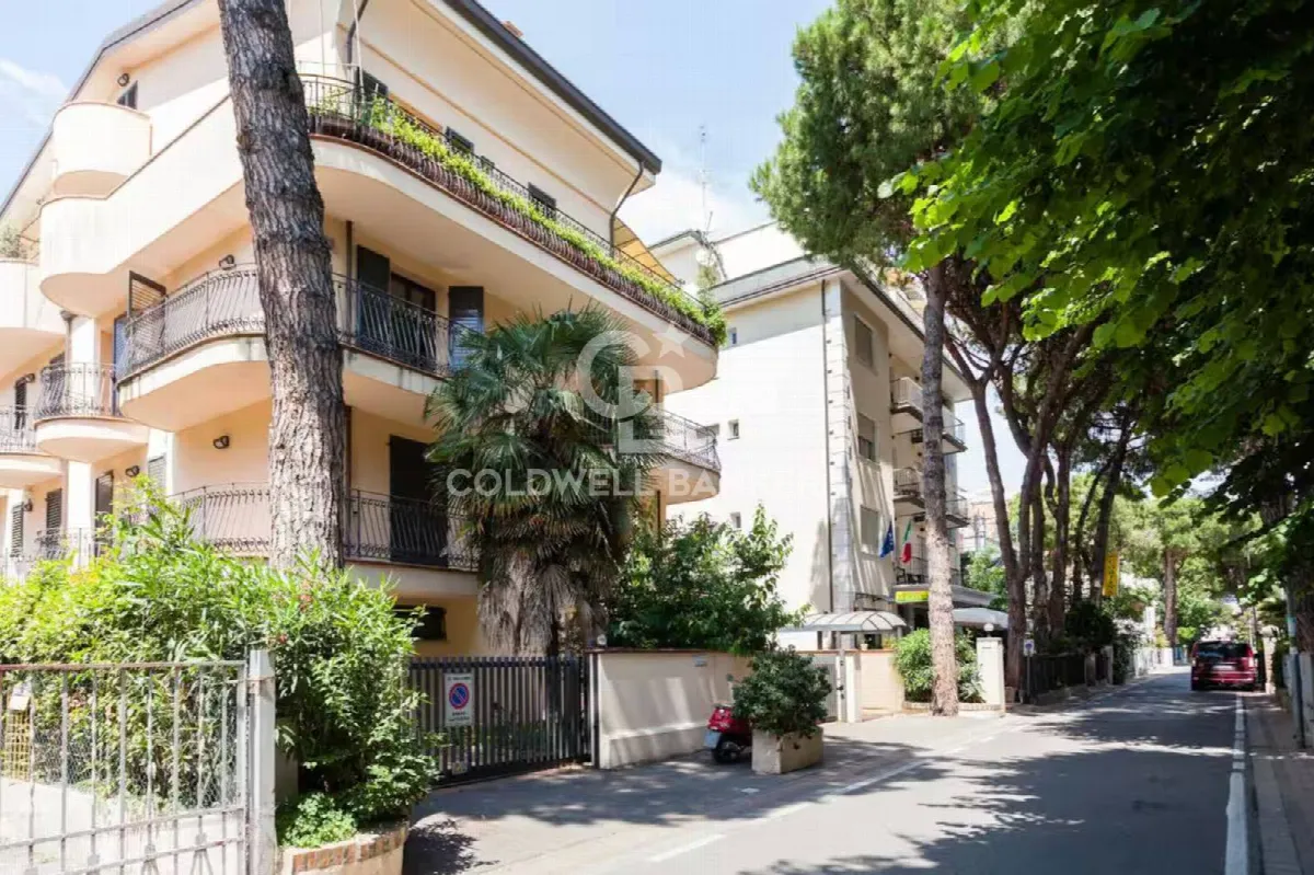 Appartamento in vendita a Rimini, Marina Centro - foto 1