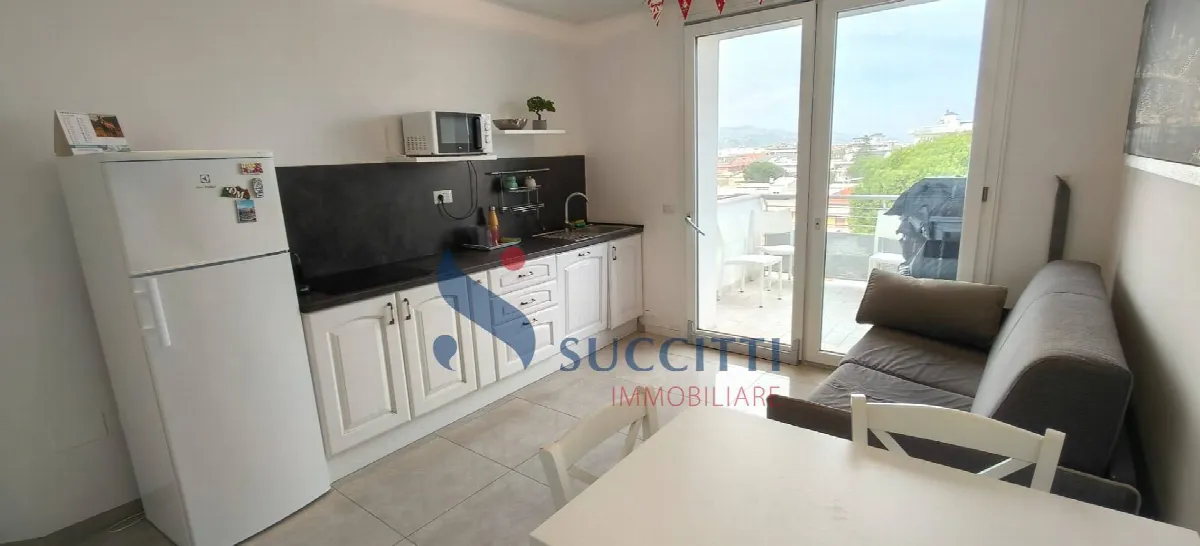 Appartamento in vendita a Alba Adriatica, Zona Mare - foto 1