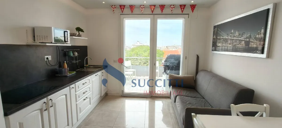Appartamento in vendita a Alba Adriatica, Zona Mare - foto 3