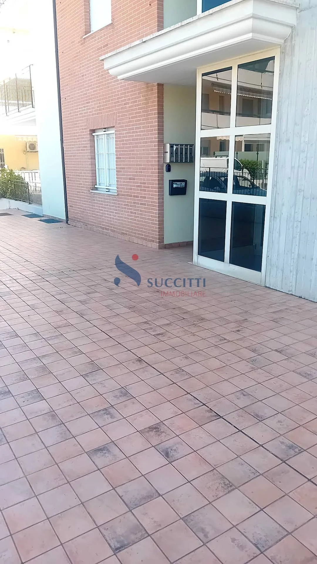 Appartamento in vendita a Alba Adriatica, Zona Mare - foto 4