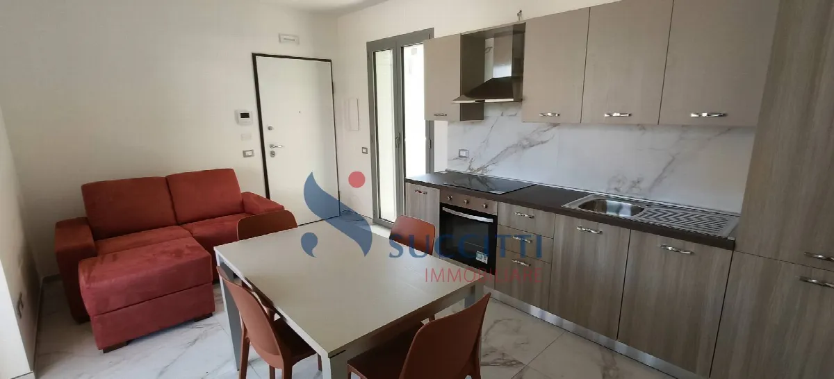 Appartamento in vendita a Alba Adriatica, Zona Mare - foto 3