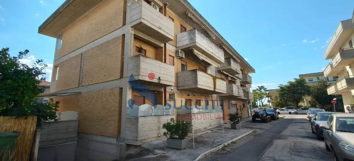 Appartamento in vendita a Martinsicuro, Villa Rosa - foto 2