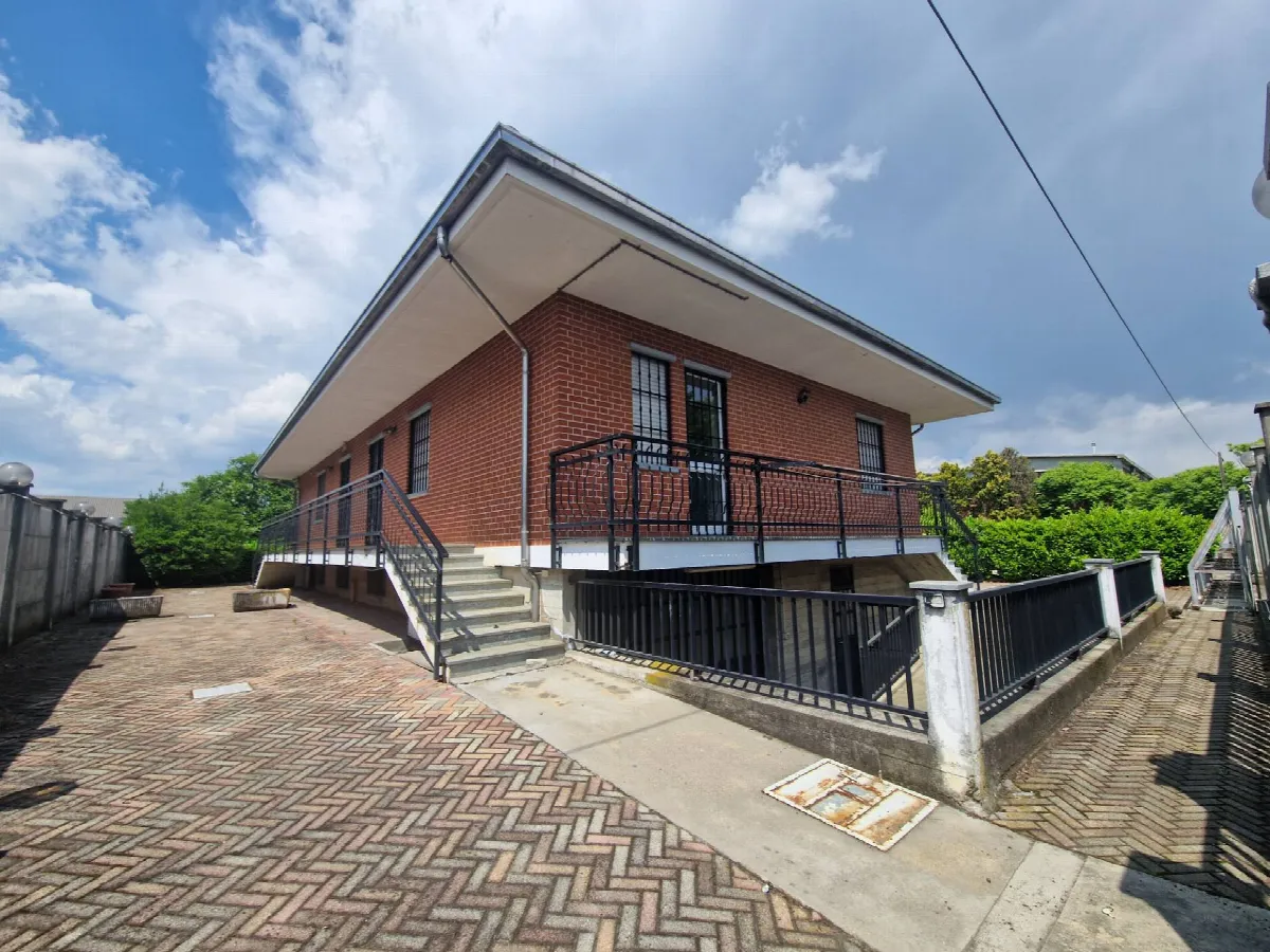 3 locali in vendita a Leinì, Leinì - foto 1