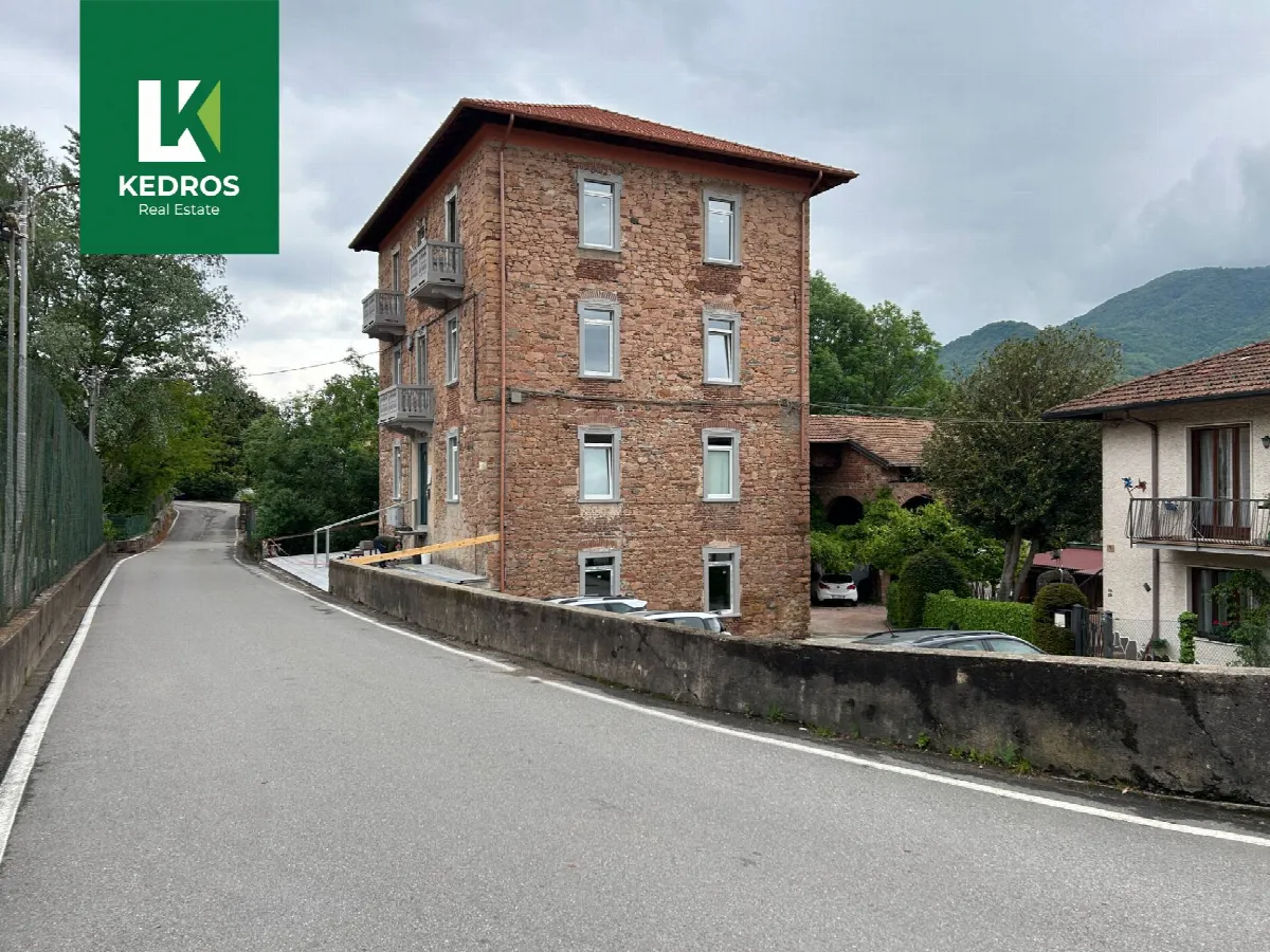 Appartamento Bilocale in vendita a Cuasso al Monte - foto 1