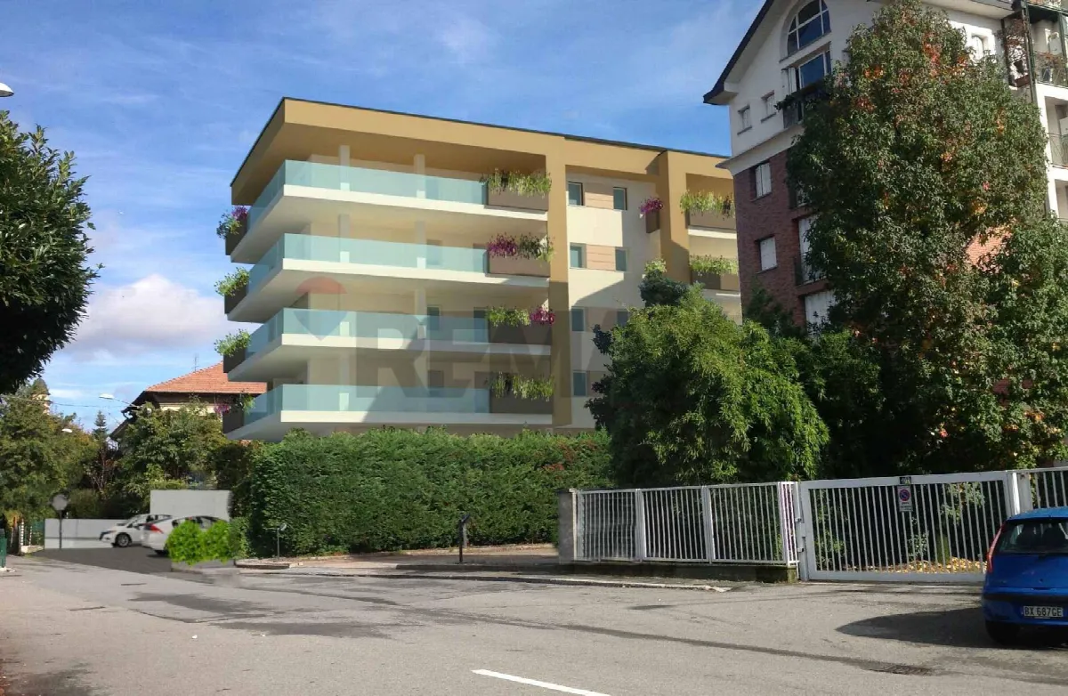 Appartamento in vendita a Gallarate, Zona Centro - foto 1