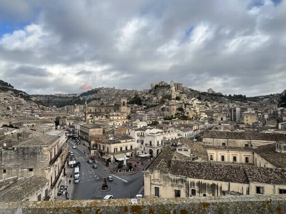 Attico/Mansarda in vendita a Modica, Modica Bassa - foto 2