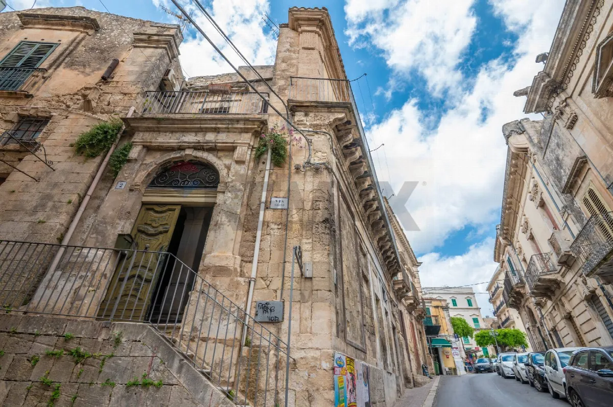 Appartamento in vendita a Modica, Modica Alta - foto 1