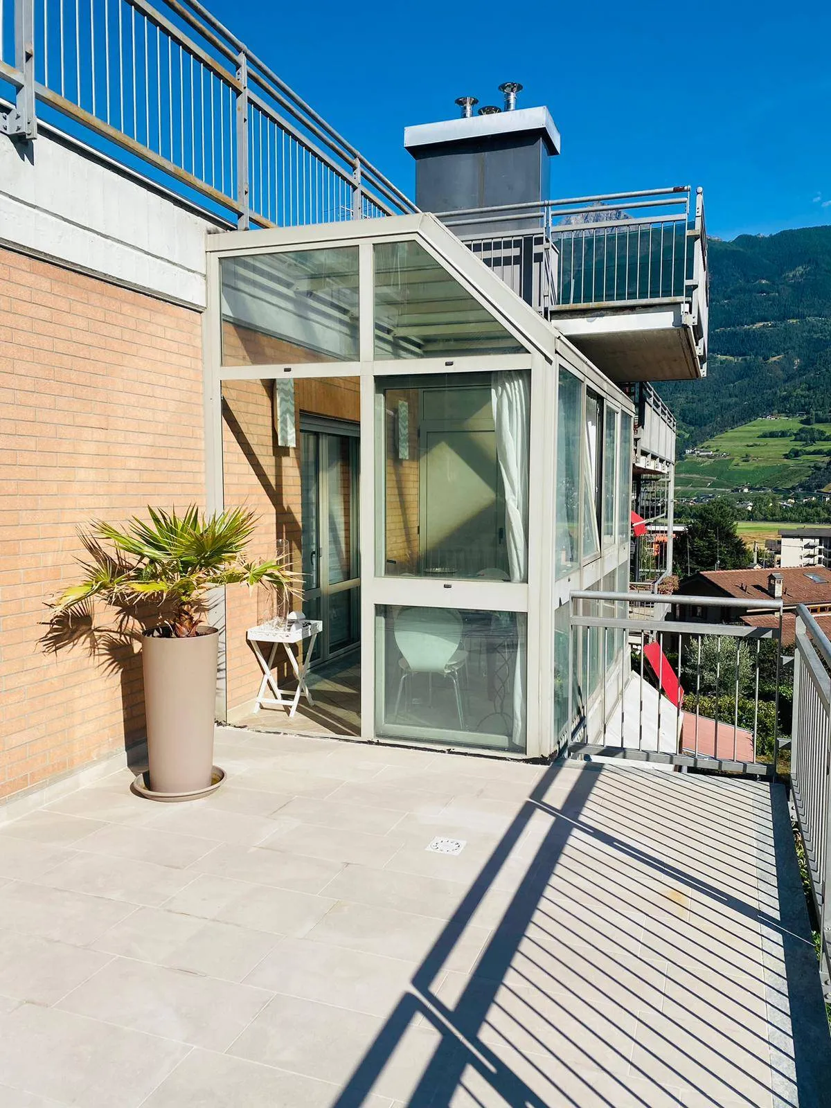 Appartamento in vendita a Aosta, Zona collinare - foto 1