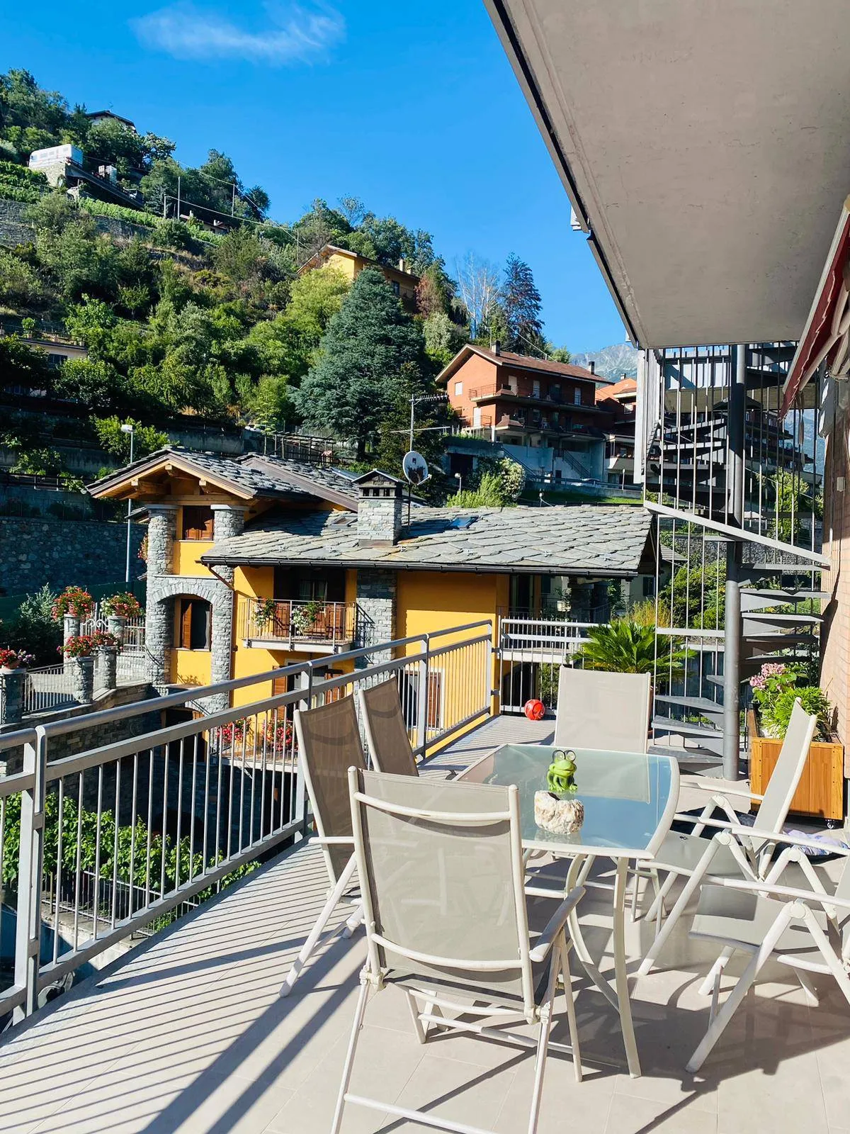 Appartamento in vendita a Aosta, Zona collinare - foto 4