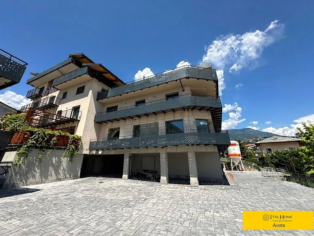 Appartamento in vendita a Aosta, Zona collinare - foto 1