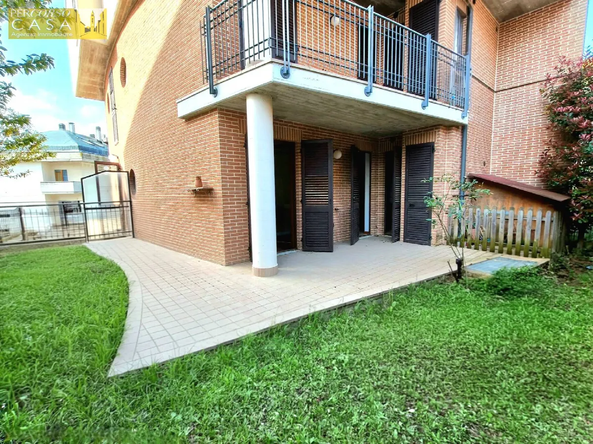 Appartamento in vendita a Teramo, Fonte Baiano - foto 1