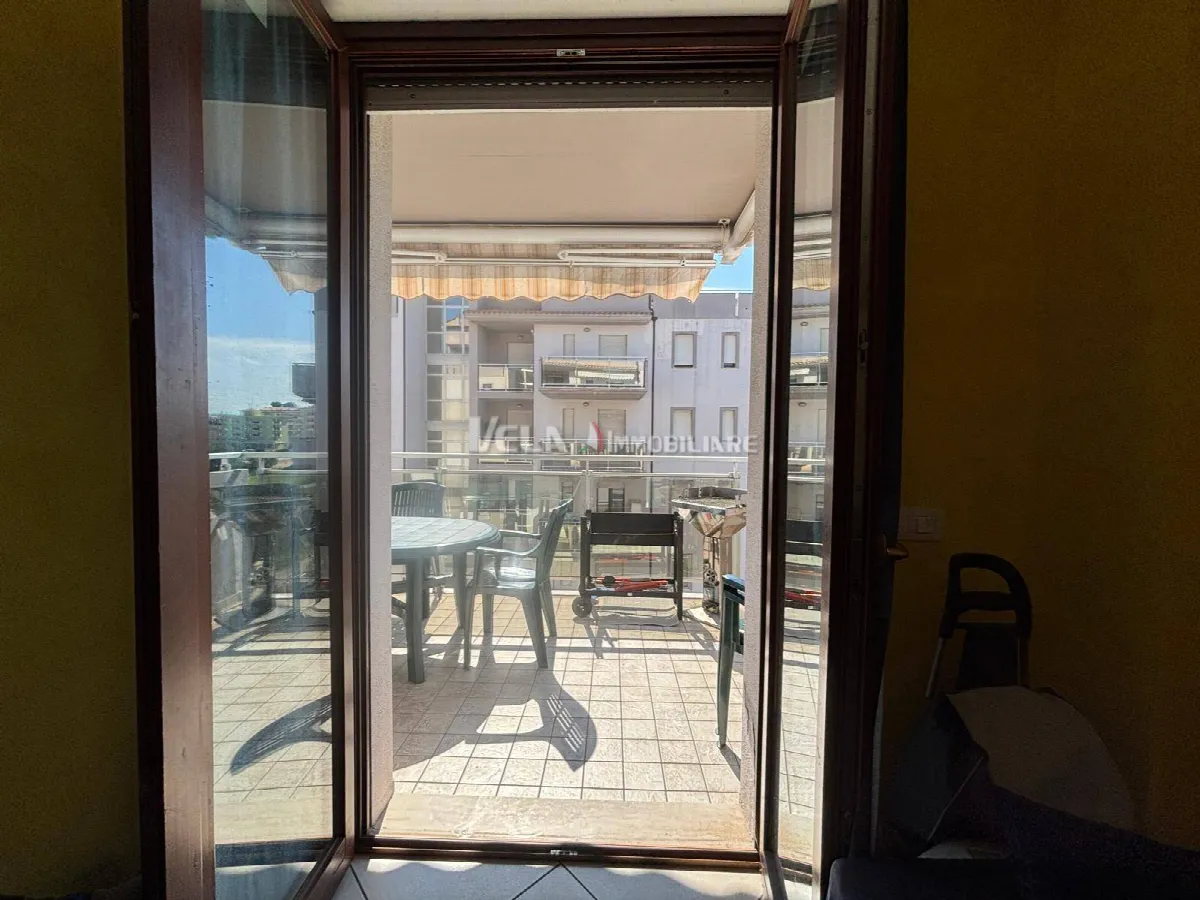 Appartamento in vendita a Alba Adriatica, Zona Mare - foto 4