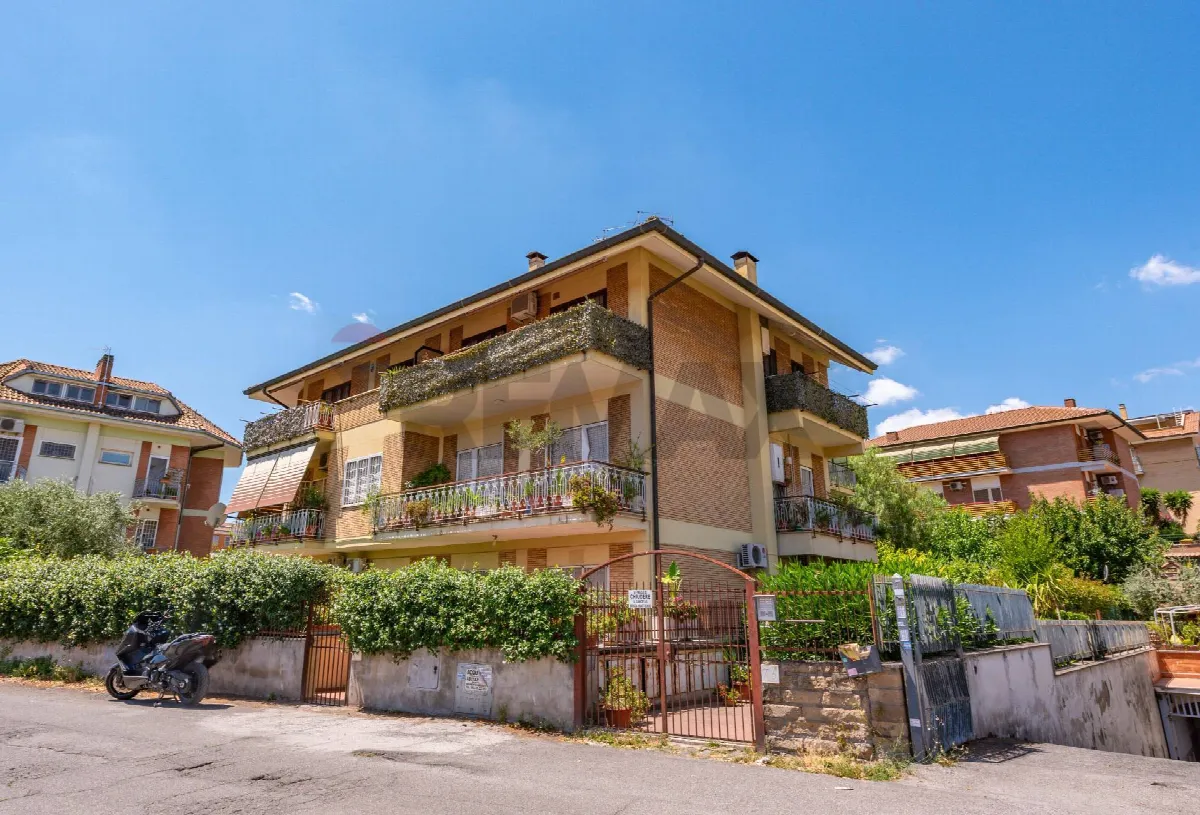 Appartamento in vendita a Roma, Appio Pignatelli - foto 1