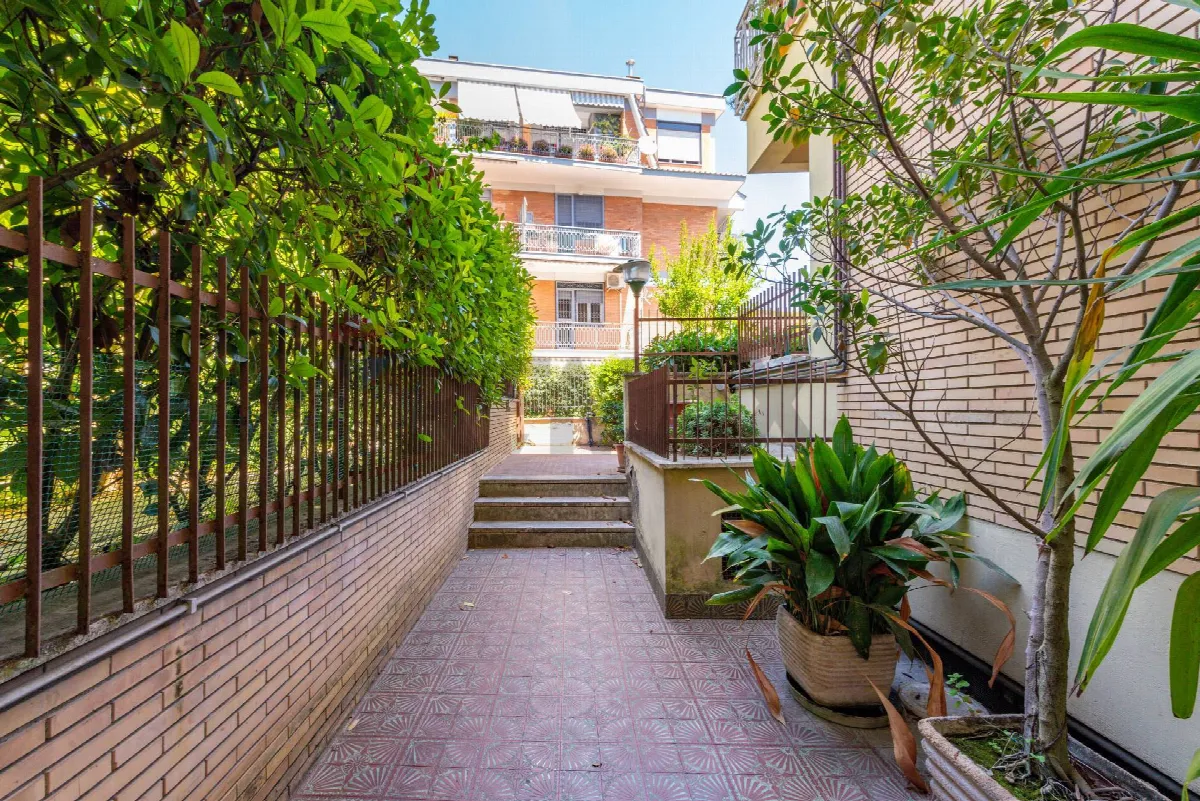 Appartamento in vendita a Roma, Appio Pignatelli - foto 3