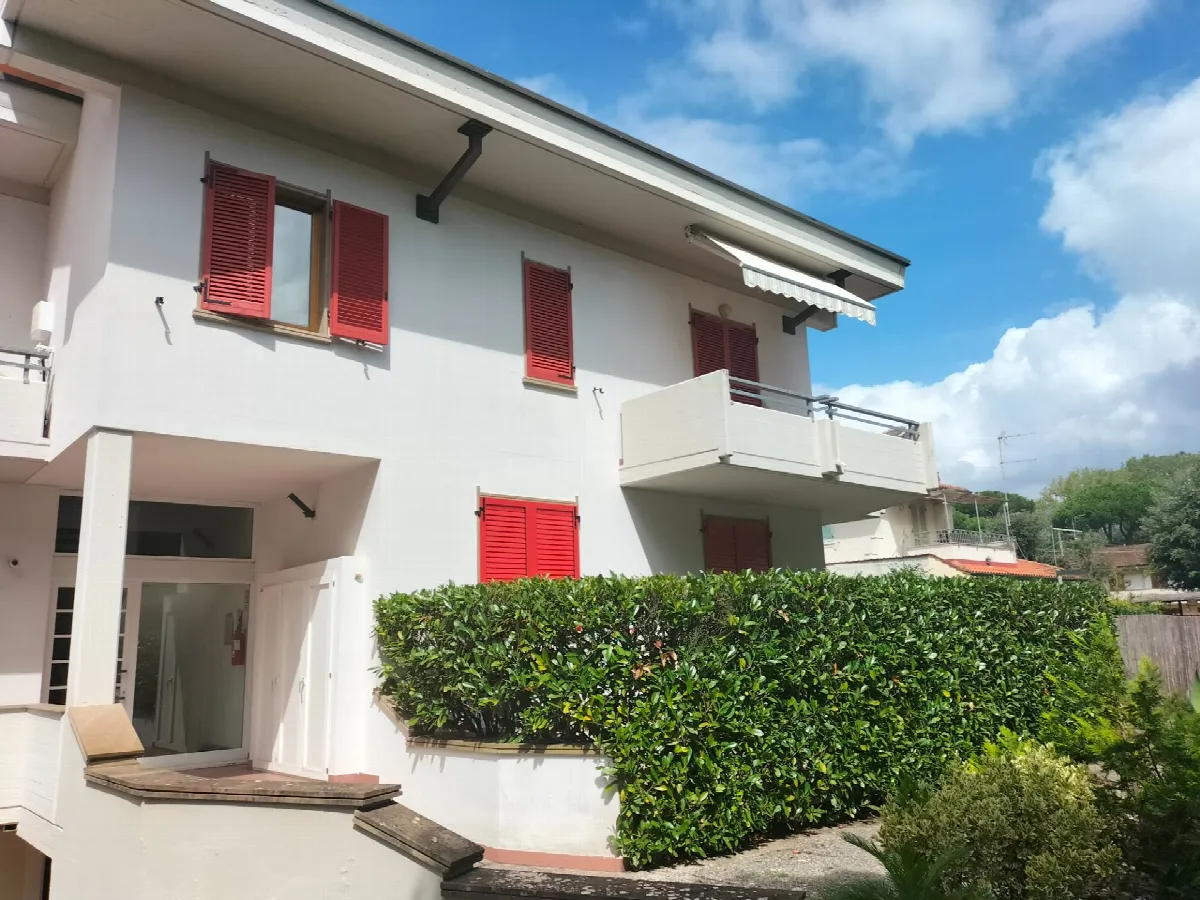 3 Camere in vendita a Massa, Ronchi - foto 1