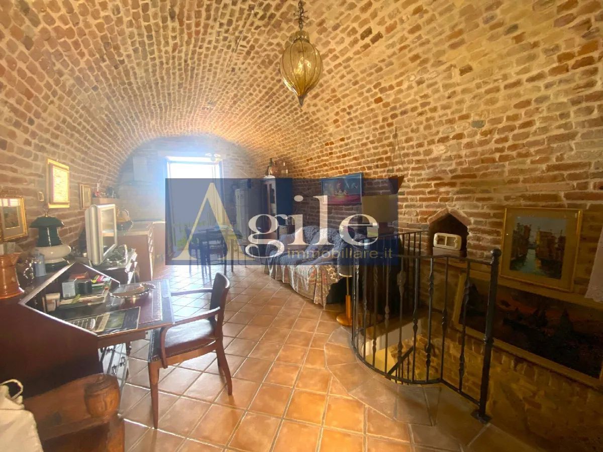 Appartamento in vendita a Ripatransone, centro storico - foto 1