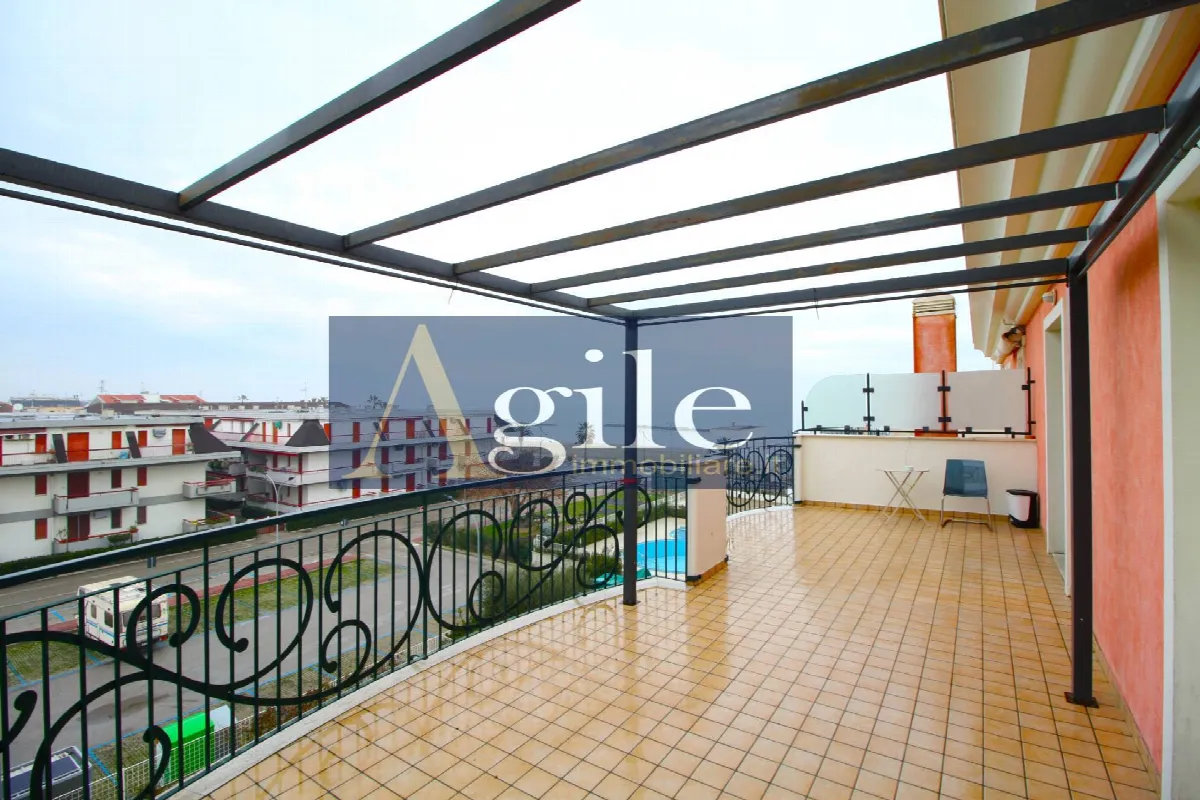 Appartamento in vendita a Martinsicuro, Zona Mare - foto 1