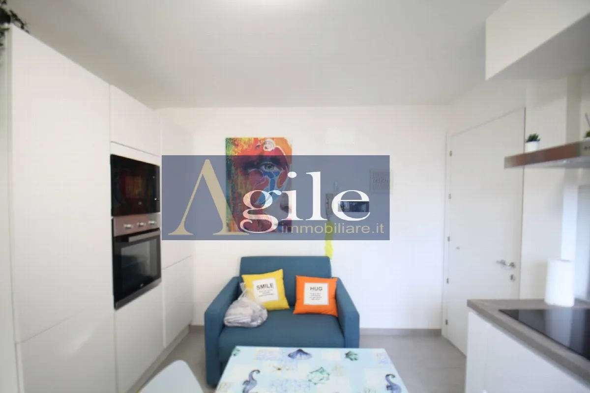 Appartamento in vendita a Alba Adriatica, Zona Mare - foto 2