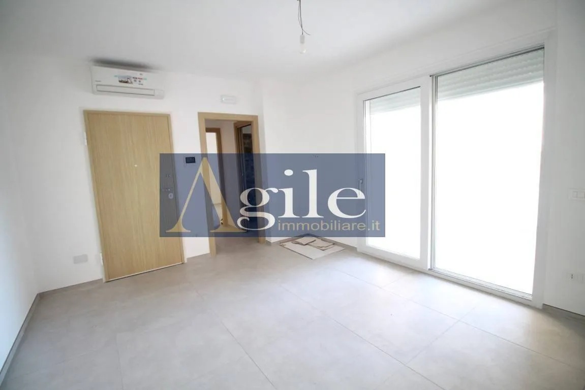 Appartamento in vendita a Alba Adriatica, Zona Mare - foto 1
