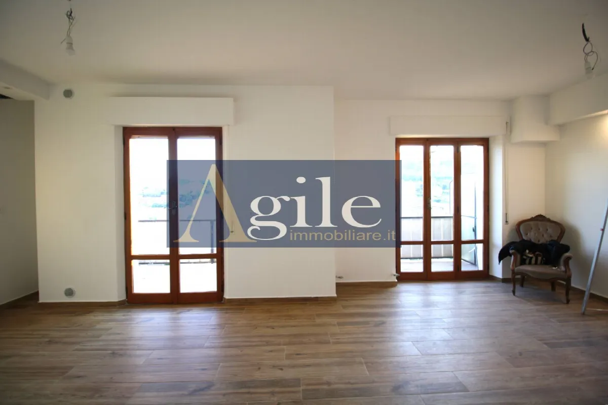 Appartamento in vendita a San Benedetto del Tronto, Paese Alto (vecchio incasato) - foto 1