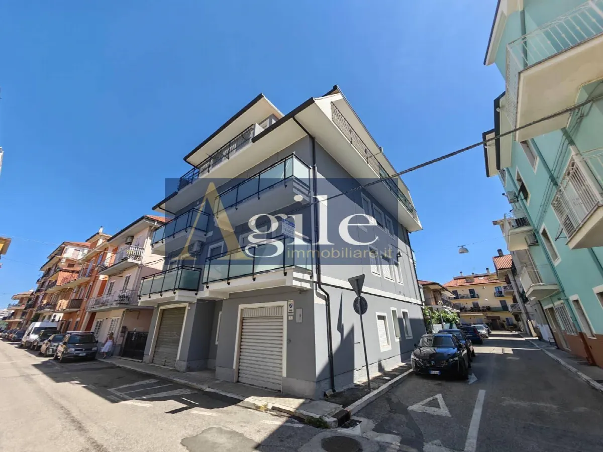 Appartamento in vendita a San Benedetto del Tronto, Porto d'Ascoli - foto 1
