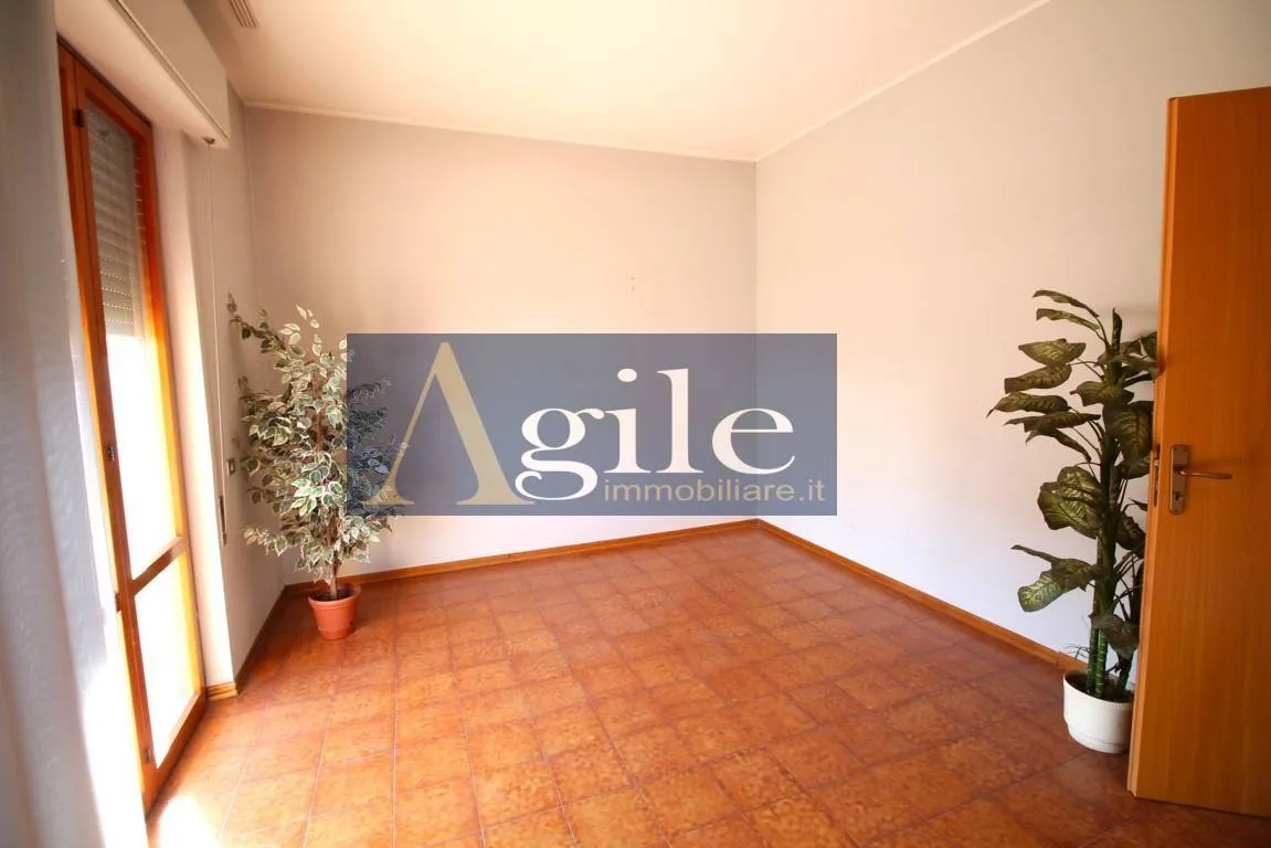 Appartamento in vendita a Sant'Omero, Garrufo - foto 2
