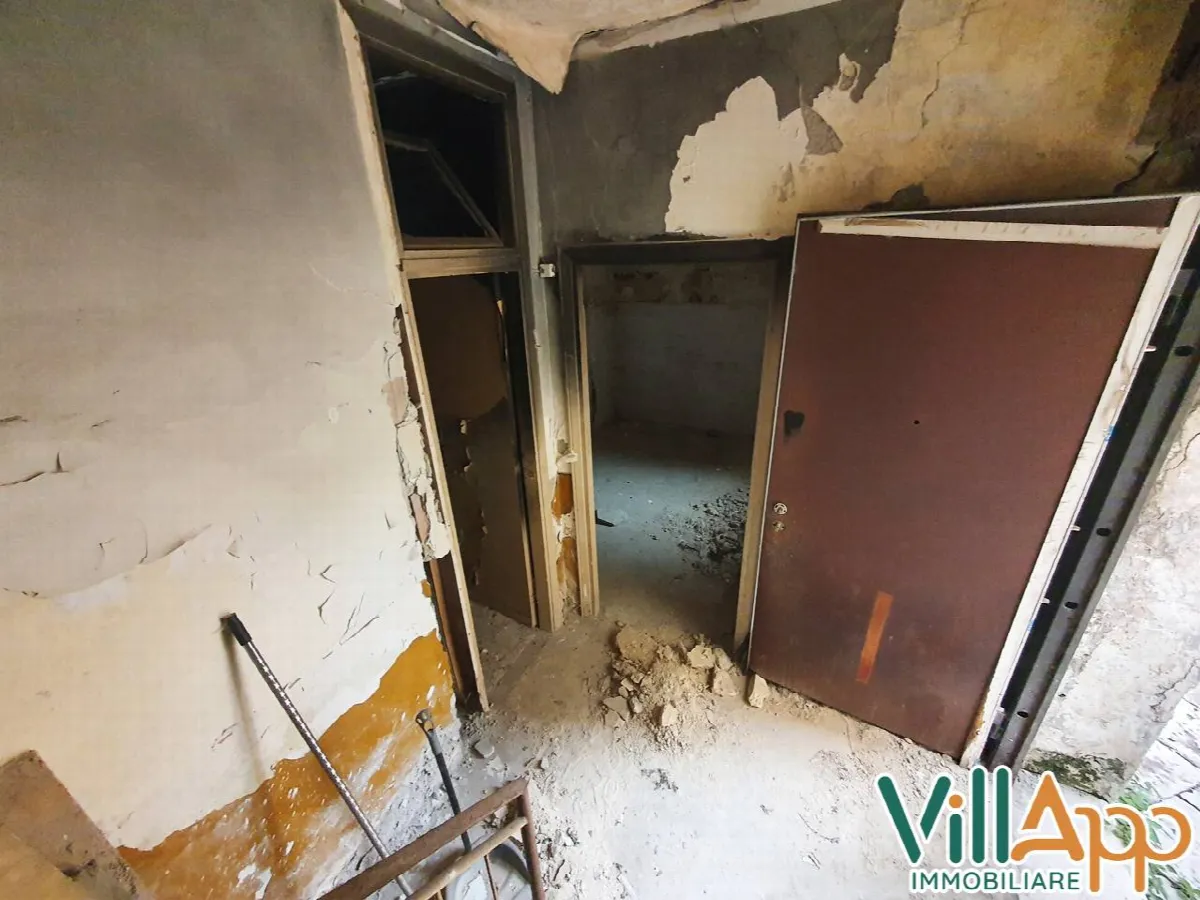 Appartamento in vendita a Fondi, Centro Storico - foto 4