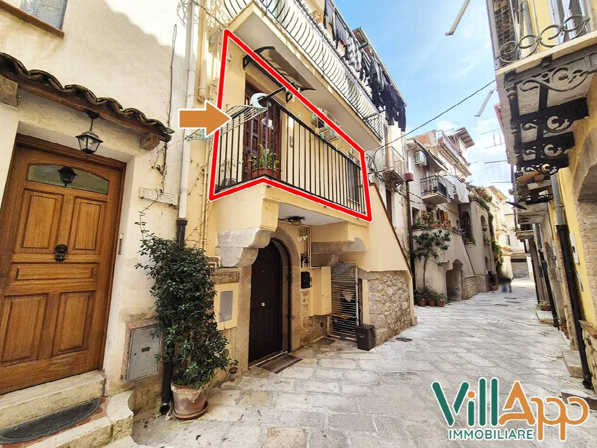 Appartamento in vendita a Fondi, Centro Storico - foto 1