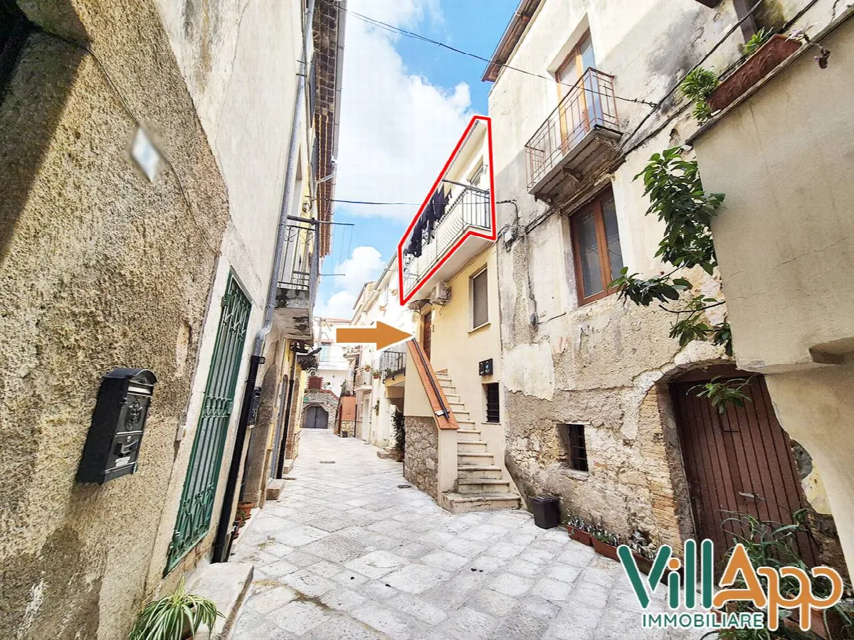 Appartamento in vendita a Fondi, Centro Storico - foto 1