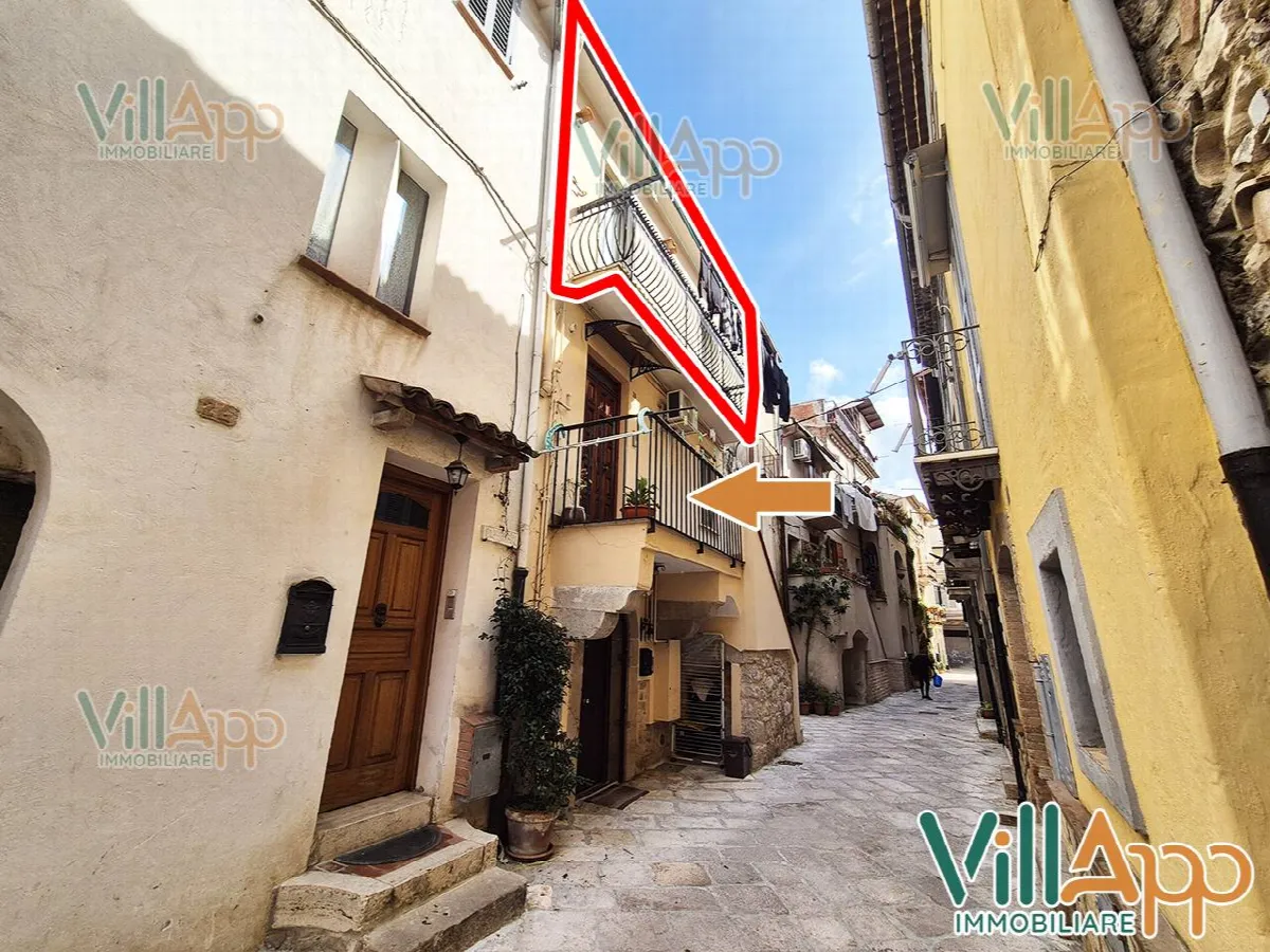 Appartamento in vendita a Fondi, Centro Storico - foto 2