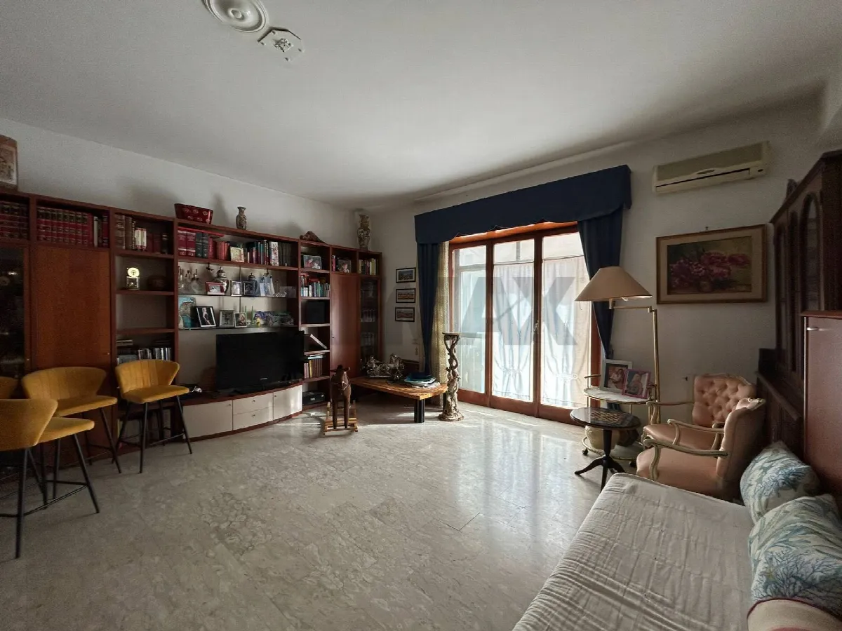 Appartamento in vendita a Aprilia, Centro - foto 1