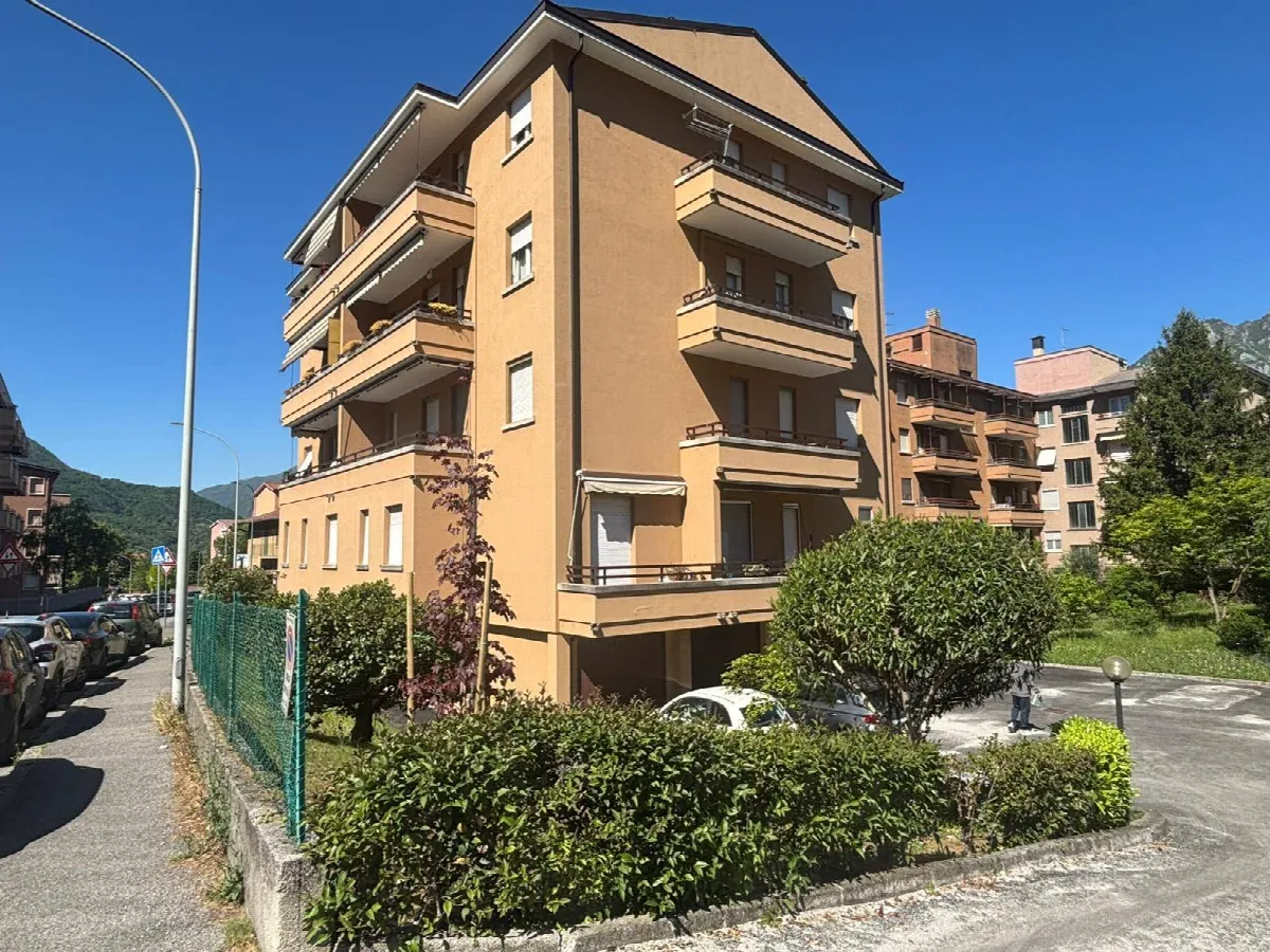 Appartamento in vendita a Lecco, Germanedo - foto 1