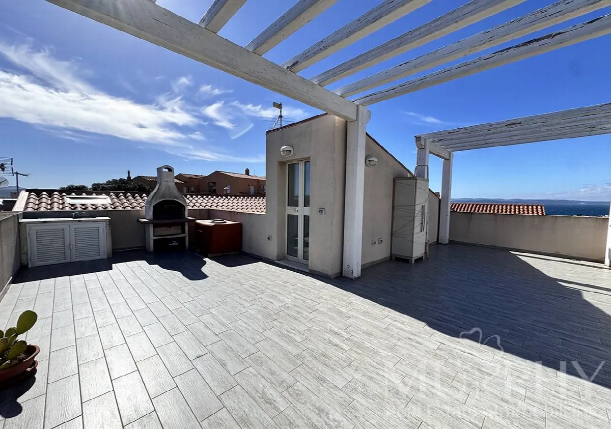 Quadrilocale in vendita a La Maddalena, Padule - foto 2