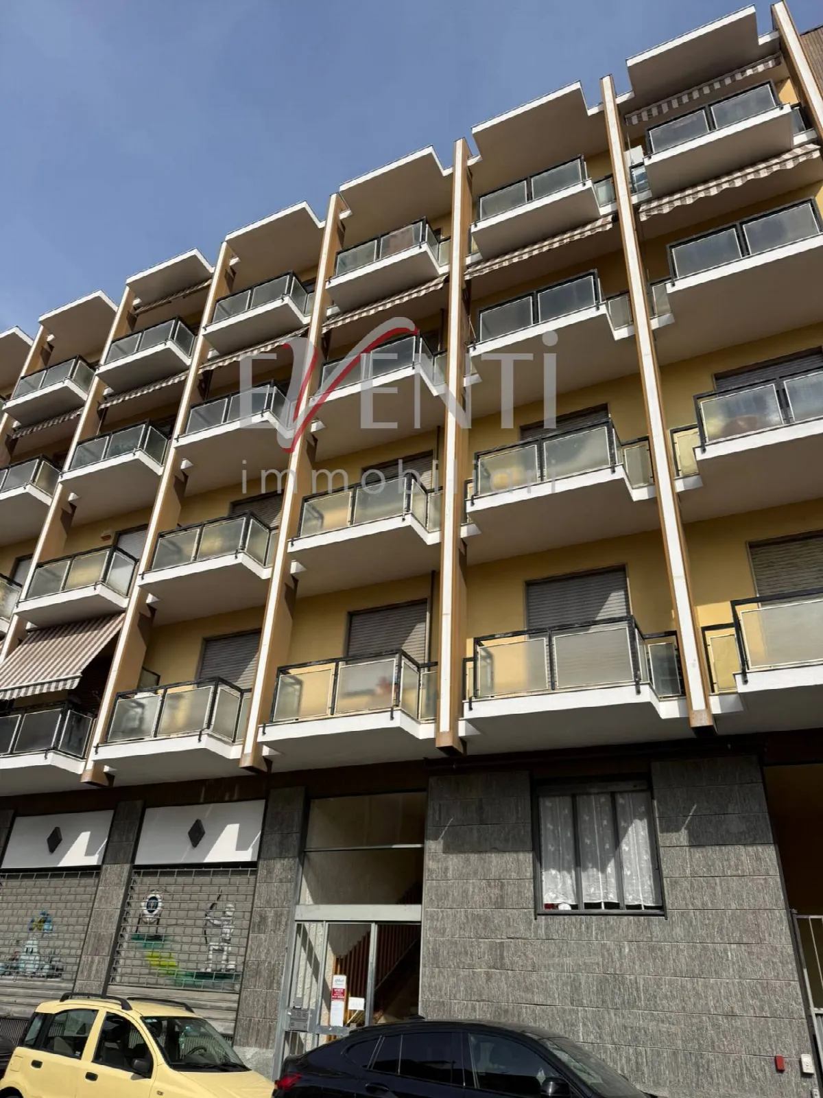 Appartamento in vendita a Pinerolo, Centrale - foto 2