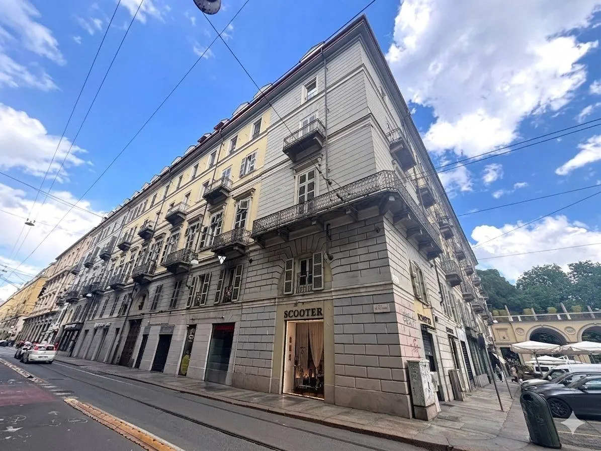 Appartamento in vendita a Torino, Centro - foto 2