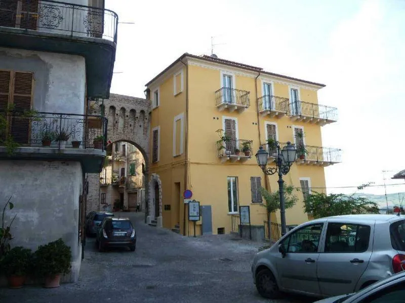 Appartamento in vendita a Monsampolo del Tronto, Centrale / Centro Storico (vecchio Incasato Medievale) - foto 1