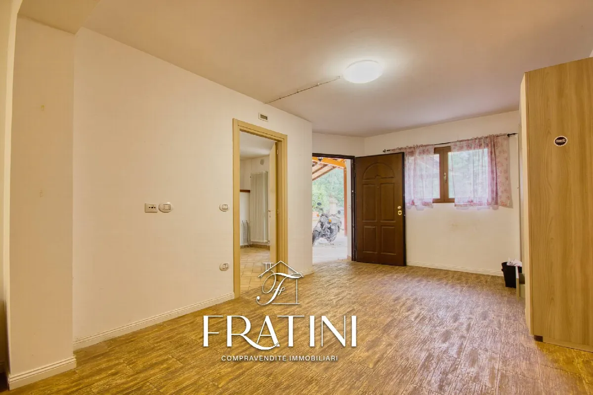 Appartamento Indipendente in vendita a Ascoli Piceno, Mozzano - foto 5