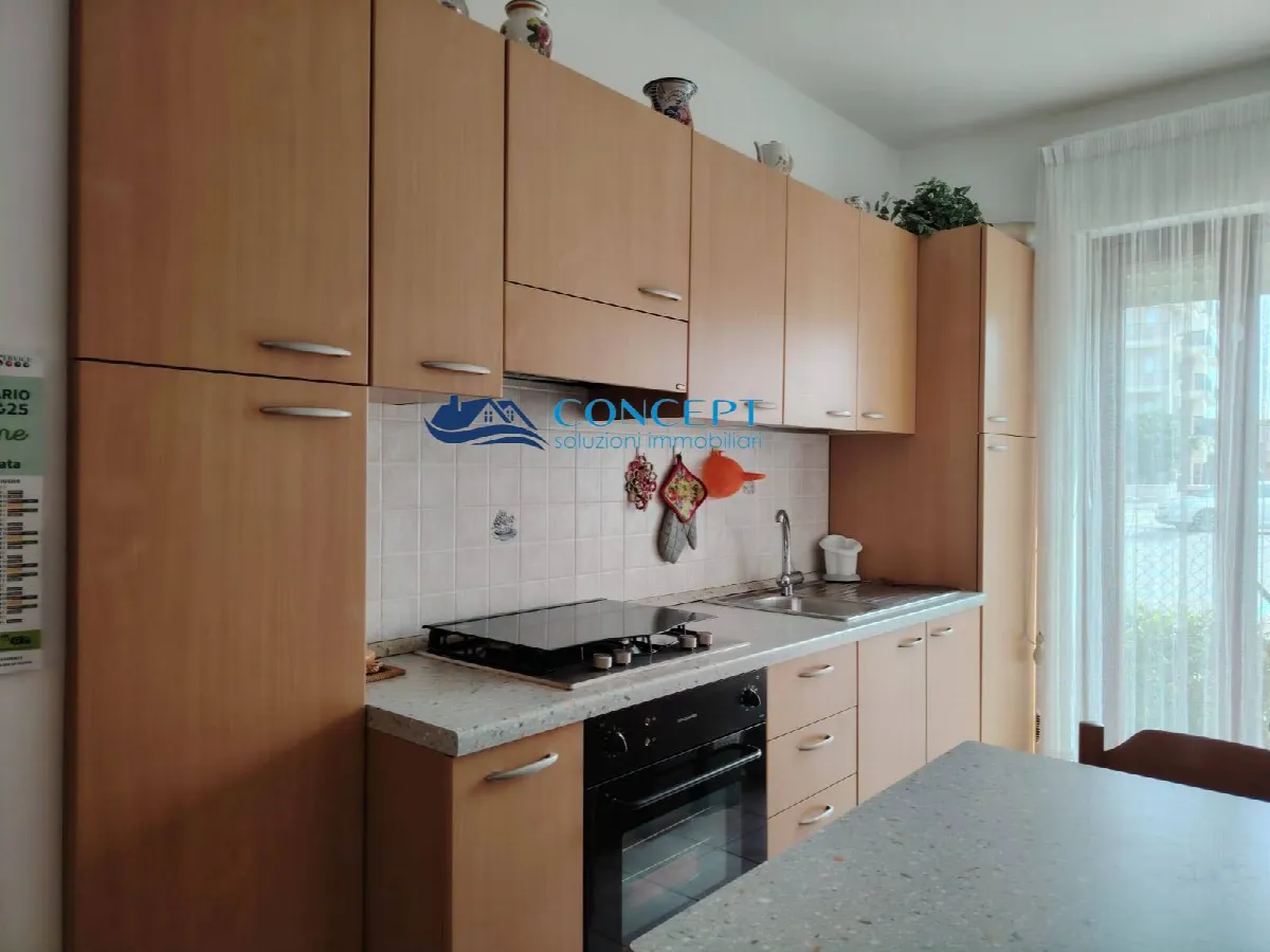 Appartamento in vendita a Alba Adriatica, Zona Mare - foto 4