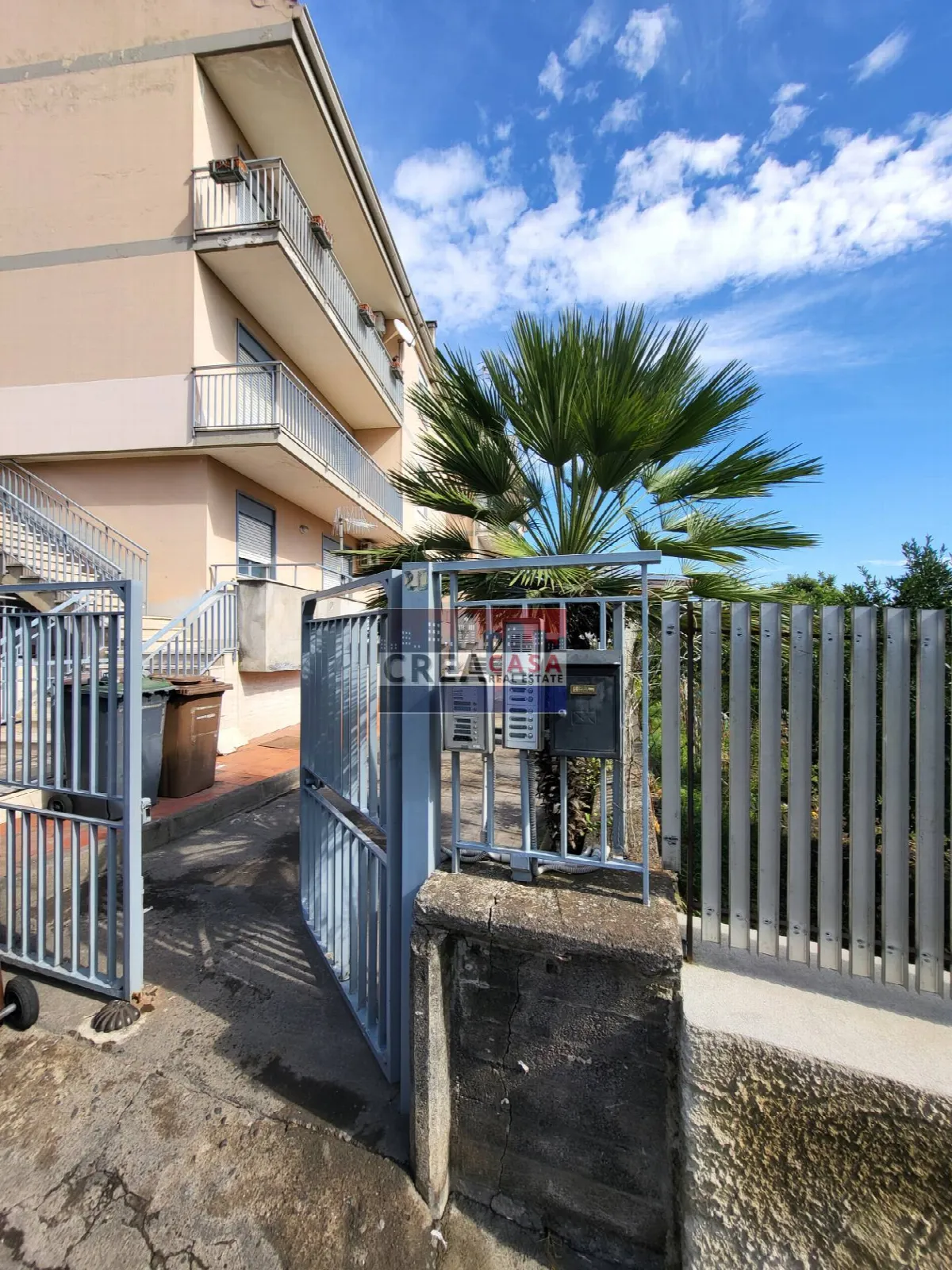 Appartamento con Garage in vendita a Fiumefreddo di Sicilia - foto 2