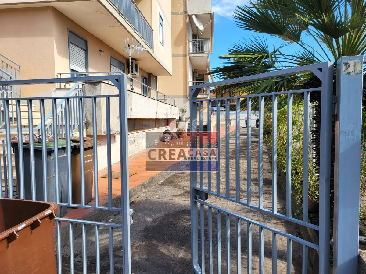 Appartamento con Garage in vendita a Fiumefreddo di Sicilia - foto 3