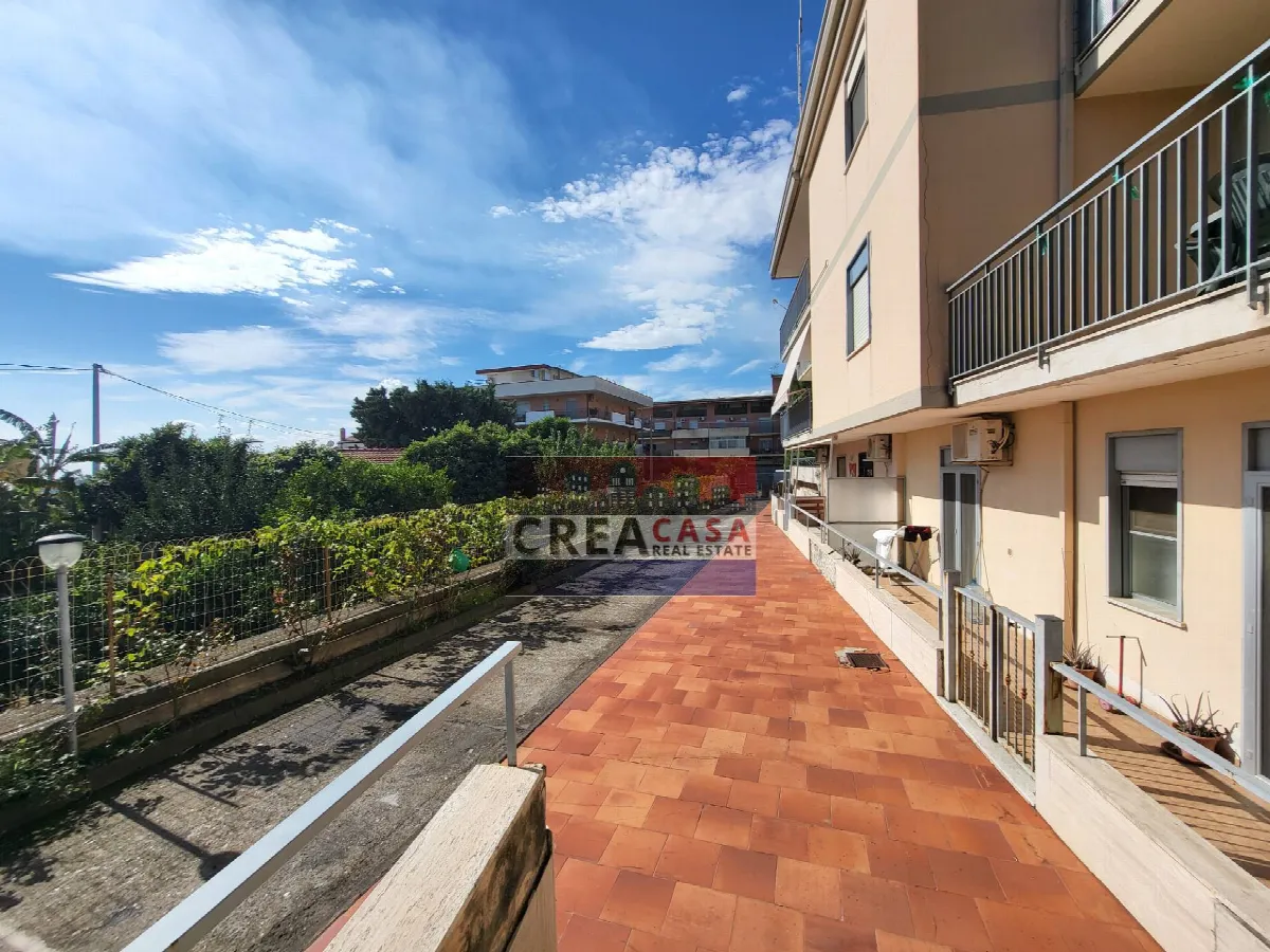 Appartamento con Garage in vendita a Fiumefreddo di Sicilia - foto 5