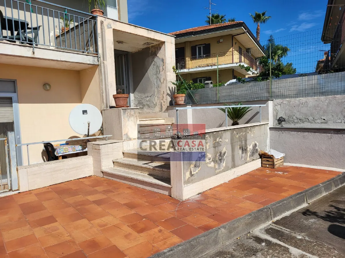 Appartamento con Garage in vendita a Fiumefreddo di Sicilia - foto 6